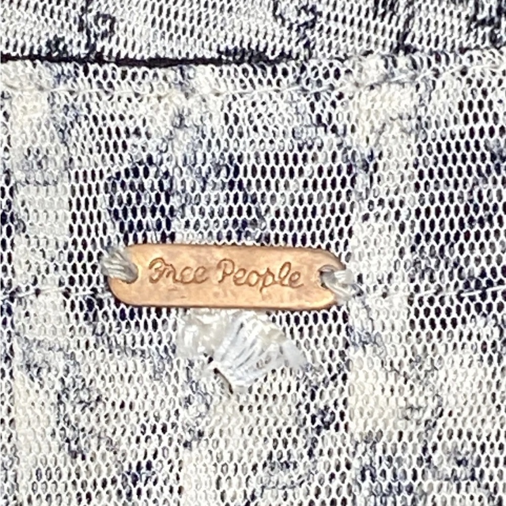 Free People Lace Blouse - Black and Cream - Picture 3 of 6